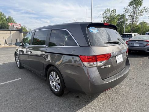 Used 2016 Honda Odyssey SE image 4