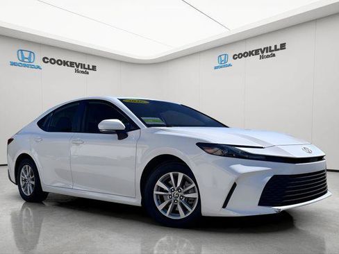 Certified 2026 Toyota Camry LE FWD image 1