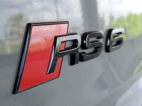 Used 2023 Audi RS 6 AWD/4WD image 5