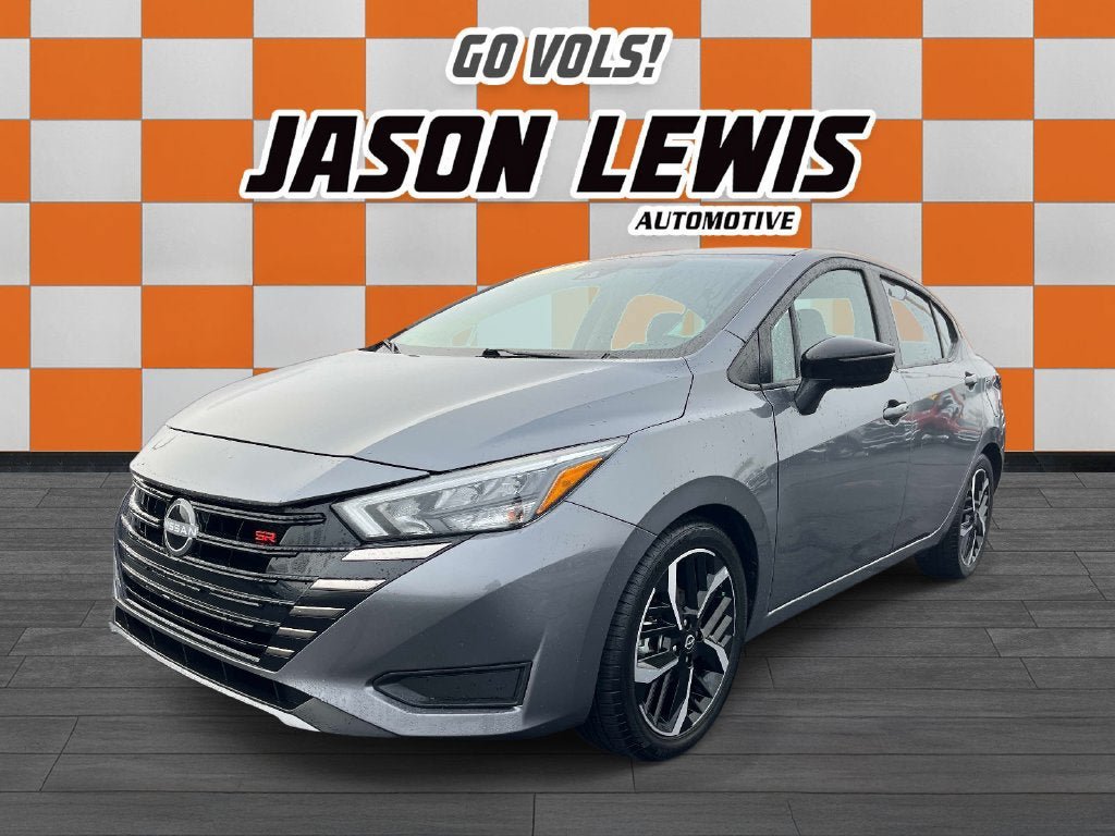 Used 2024 Nissan Versa SR FWD image 7