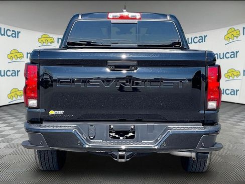 Used 2025 Chevrolet Colorado W/T w/ WT Custom Package AWD/4WD image 5