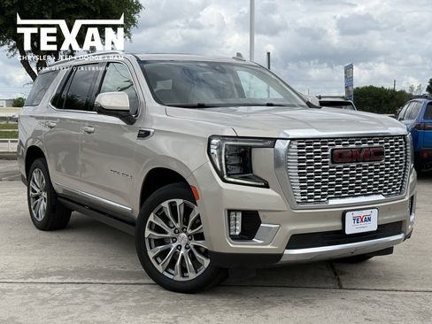Used 2021 GMC Yukon Denali w/ Denali Premium Package image 1