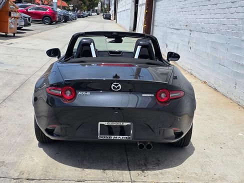 New 2026 MAZDA MX-5 Miata Club w/ Interior Package RWD image 5