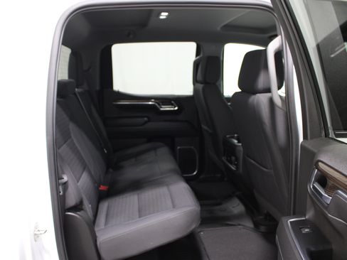Used 2023 Chevrolet Silverado 1500 RST w/ Redline Edition AWD/4WD image 22