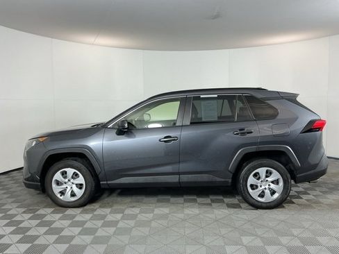 Used 2019 Toyota RAV4 LE image 8