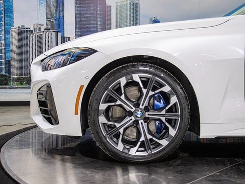 Used 2026 BMW 430i xDrive Coupe w/ M Sport Package AWD/4WD image 7