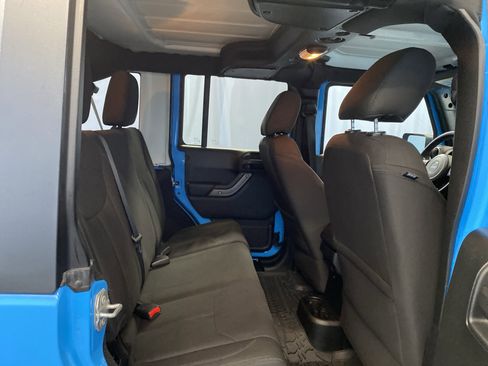 Certified 2018 Jeep Wrangler Unlimited Sport S image 32