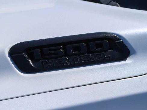 Used 2019 RAM 1500 Limited AWD/4WD image 36