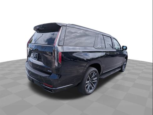 Certified 2023 Cadillac Escalade ESV Sport Platinum AWD/4WD image 4