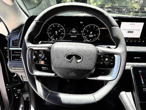 New 2026 INFINITI QX80 Luxe RWD image 20