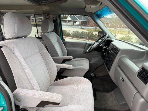Used 1993 Volkswagen Eurovan MV image 12