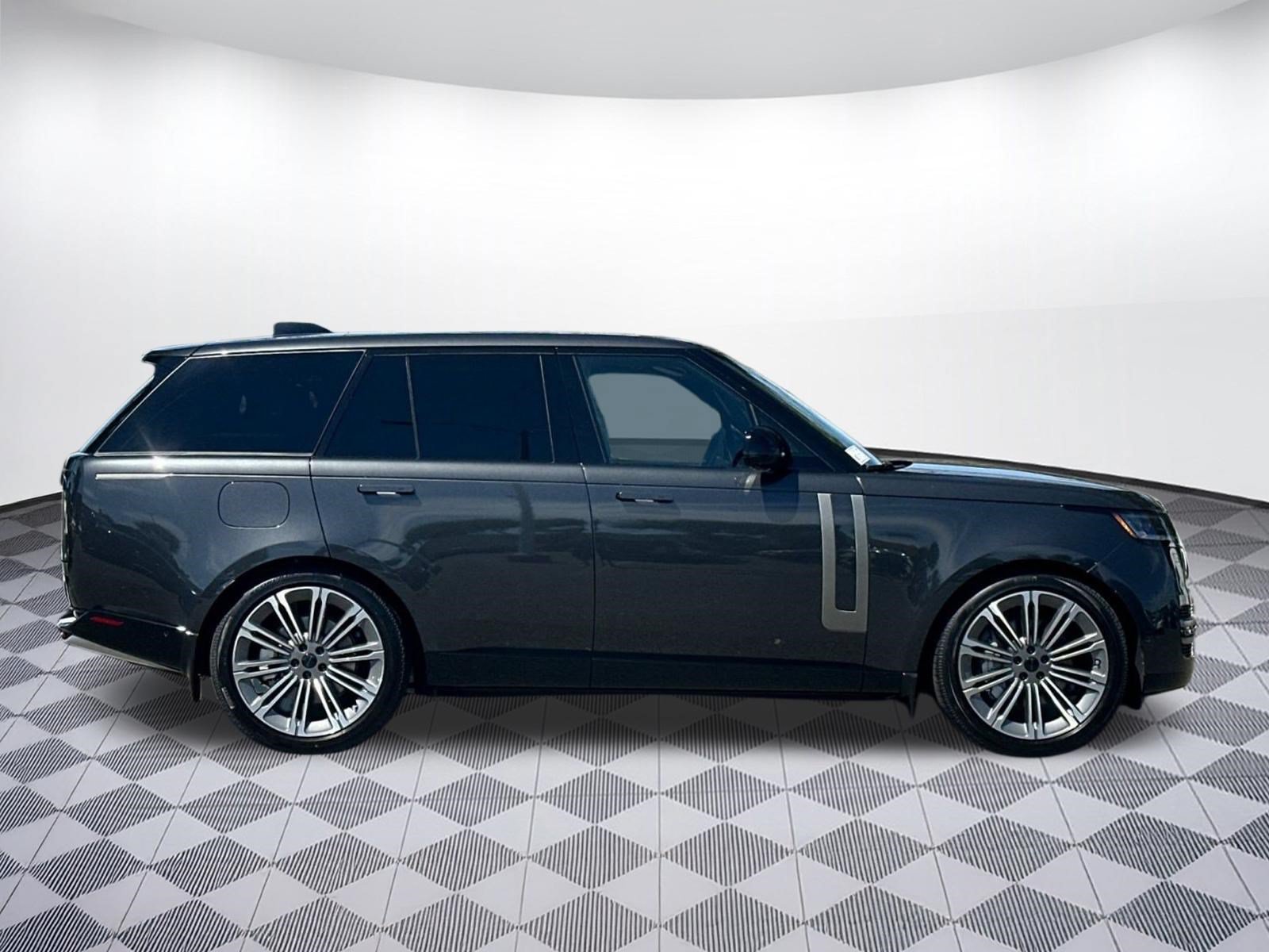 New 2026 Land Rover Range Rover SE AWD/4WD image 7