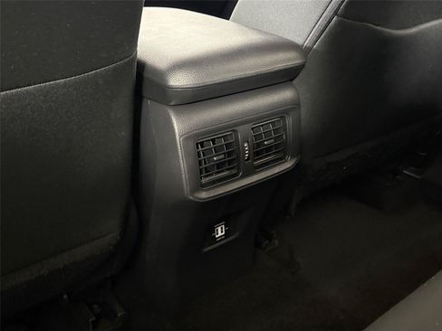 Certified 2024 Toyota RAV4 LE AWD/4WD image 31