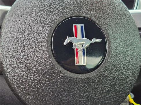 Used 2007 Ford Mustang GT RWD image 8