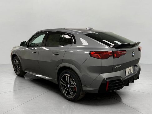 New 2026 BMW X2 xDrive28i AWD/4WD image 7
