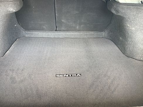 Certified 2024 Nissan Sentra SR FWD image 12