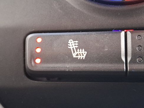 Used 2023 Chevrolet Silverado 2500 LTZ image 26