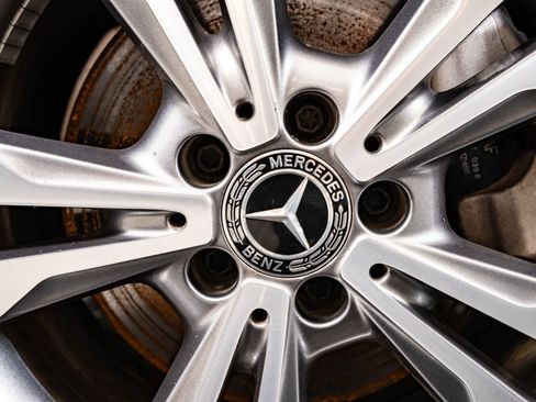 Used 2018 Mercedes-Benz C 300 4MATIC Sedan image 8