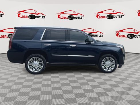 Used 2020 Cadillac Escalade Platinum AWD/4WD image 9