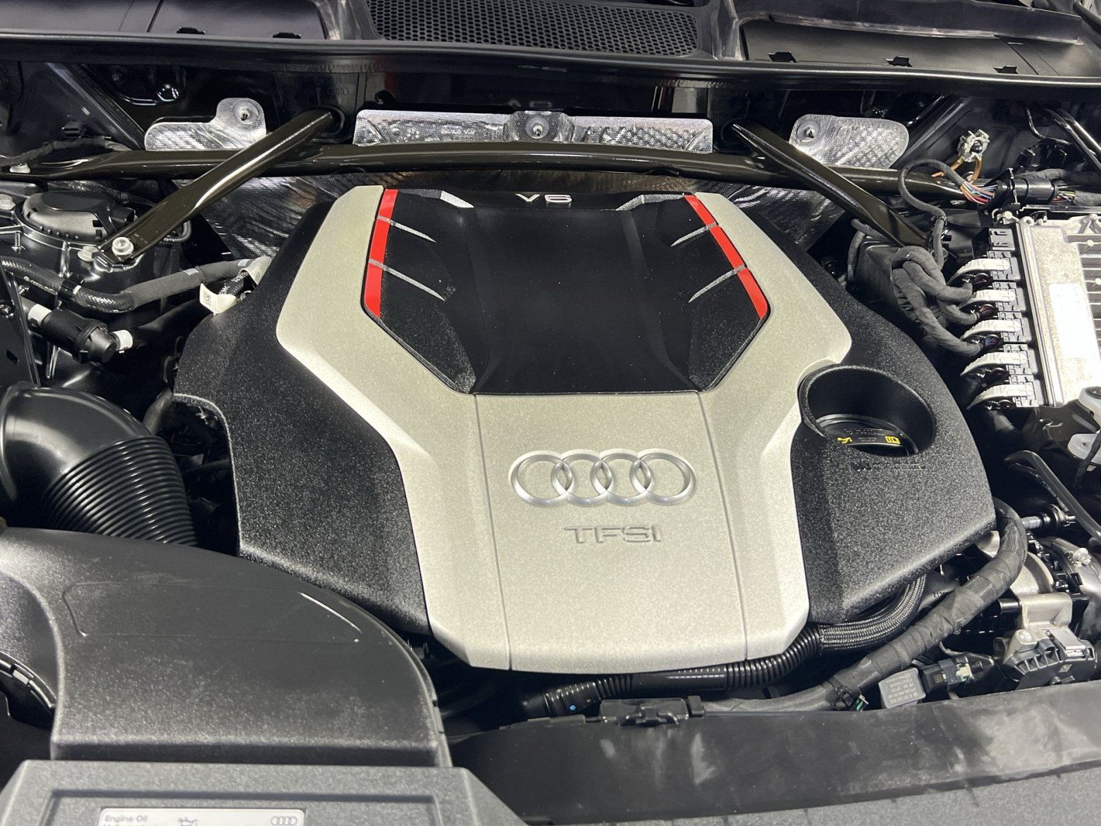 Used 2018 Audi SQ5 Prestige AWD/4WD image 29