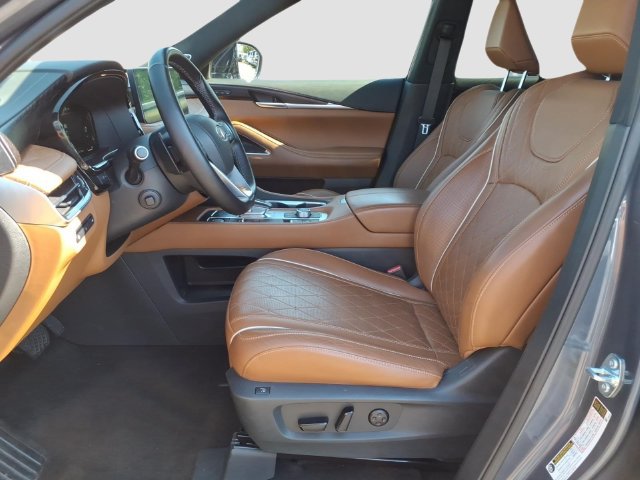 Certified 2025 INFINITI QX60 Autograph w/ Cargo Package AWD/4WD image 4