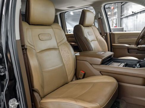 Used 2024 RAM 2500 Limited w/ Safety Group image 34