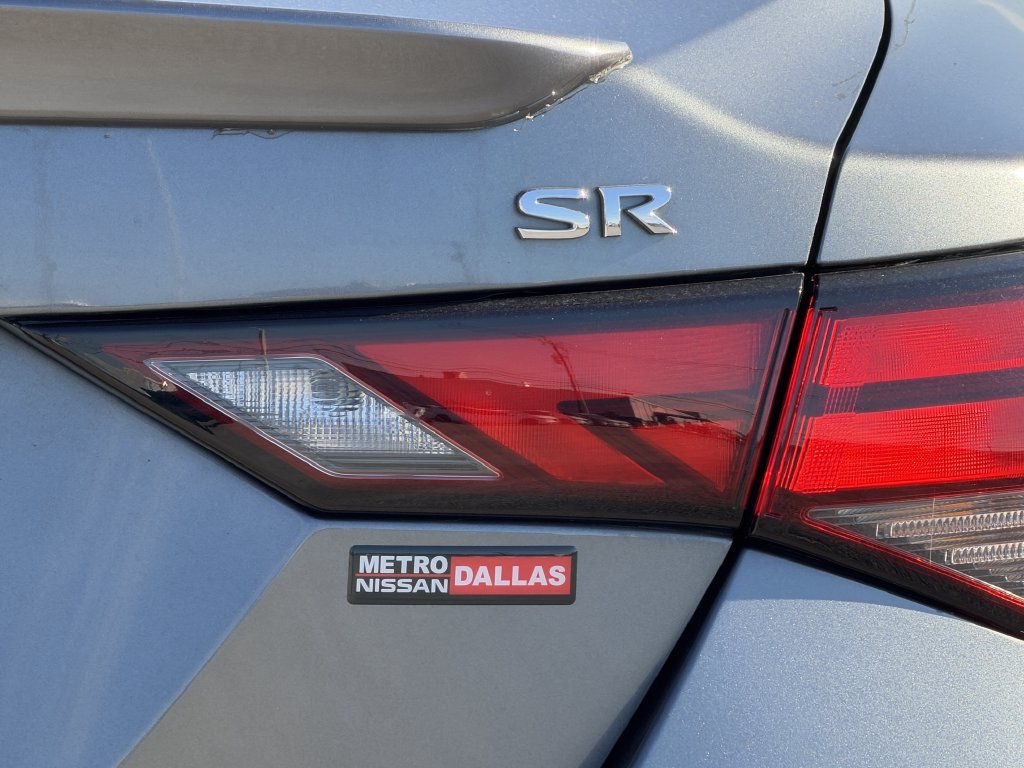 Used 2022 Nissan Sentra SR FWD image 9