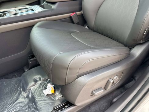 New 2026 Kia Carnival EX image 16