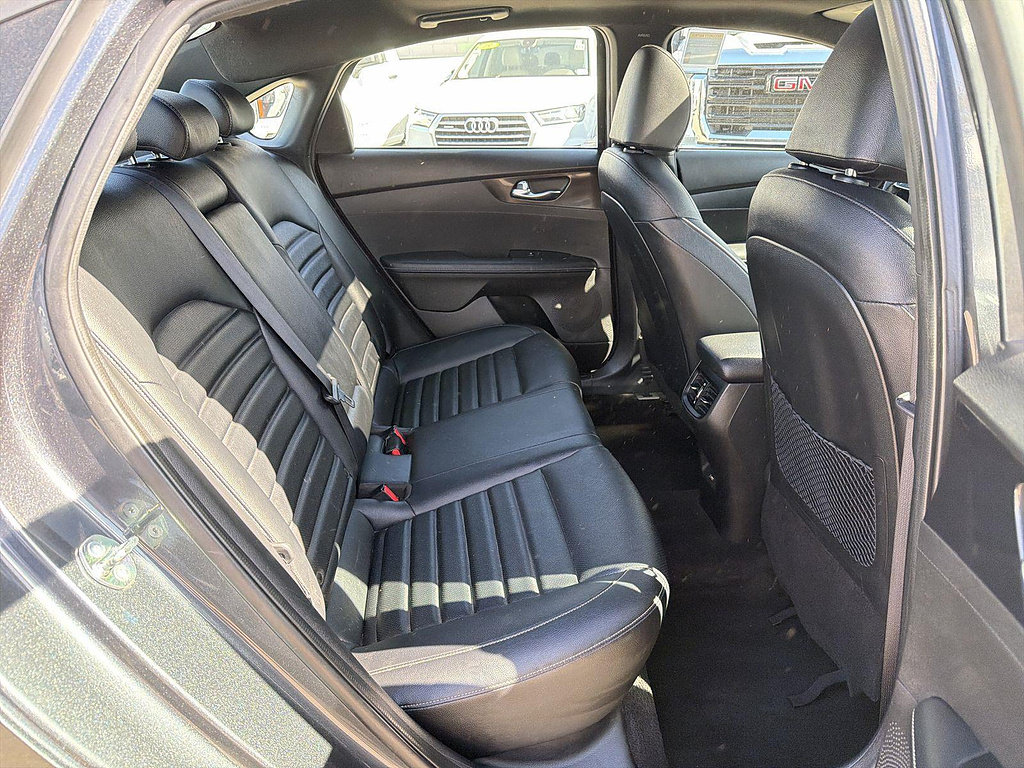 Used 2024 Kia Forte GT-Line w/ GT-Line Premium Package FWD image 27