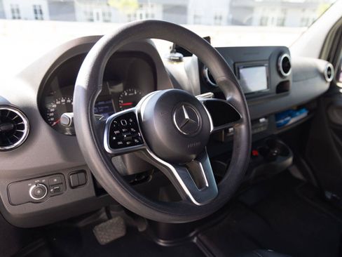 Used 2019 Mercedes-Benz Sprinter 3500 image 24