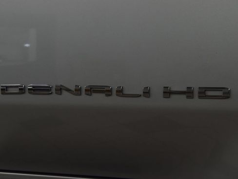 Used 2023 GMC Sierra 2500 Denali AWD/4WD image 18