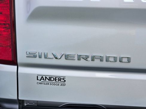 Used 2020 Chevrolet Silverado 1500 LT AWD/4WD image 30