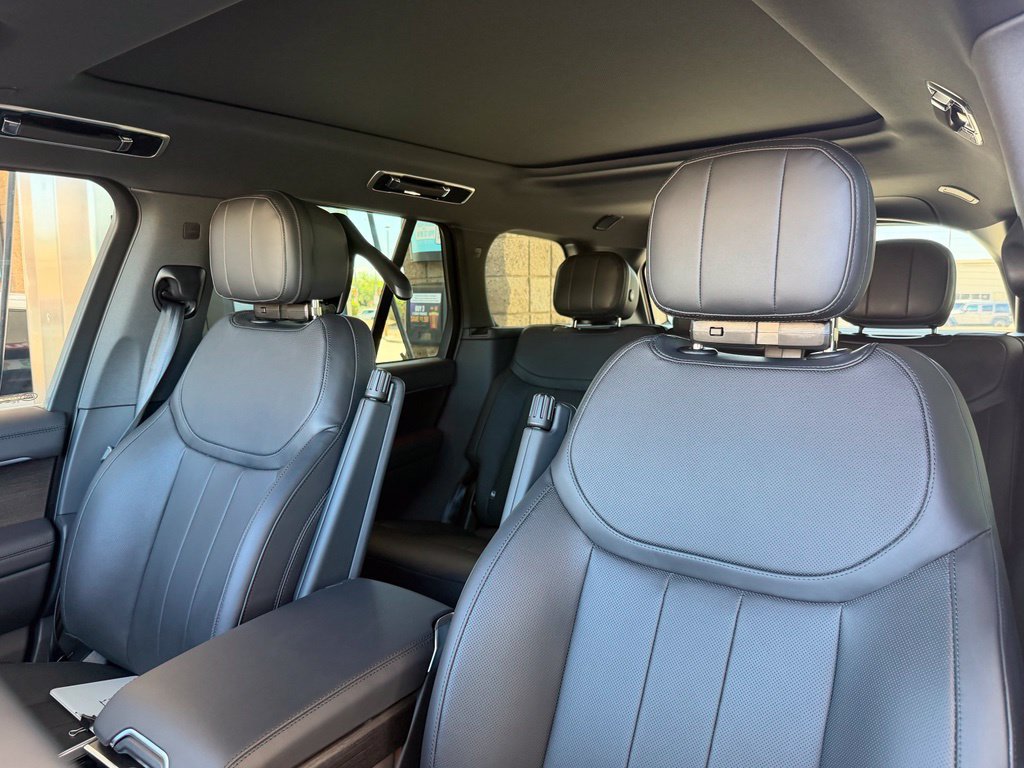 New 2026 Land Rover Range Rover SE AWD/4WD image 6
