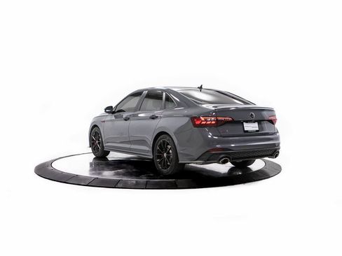 Used 2024 Volkswagen Jetta GLI 40th Anniversary Edition image 3