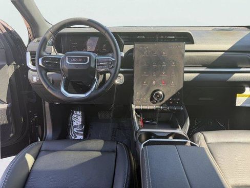 New 2026 GMC Terrain Elevation w/ Elevation Premium Package AWD/4WD image 2