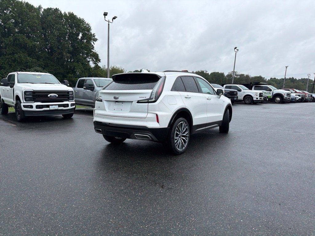 Used 2024 Cadillac XT4 Sport AWD/4WD image 11