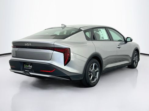 Used 2025 Kia K4 FWD image 9