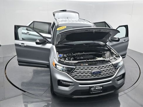 Used 2023 Ford Explorer Limited image 59
