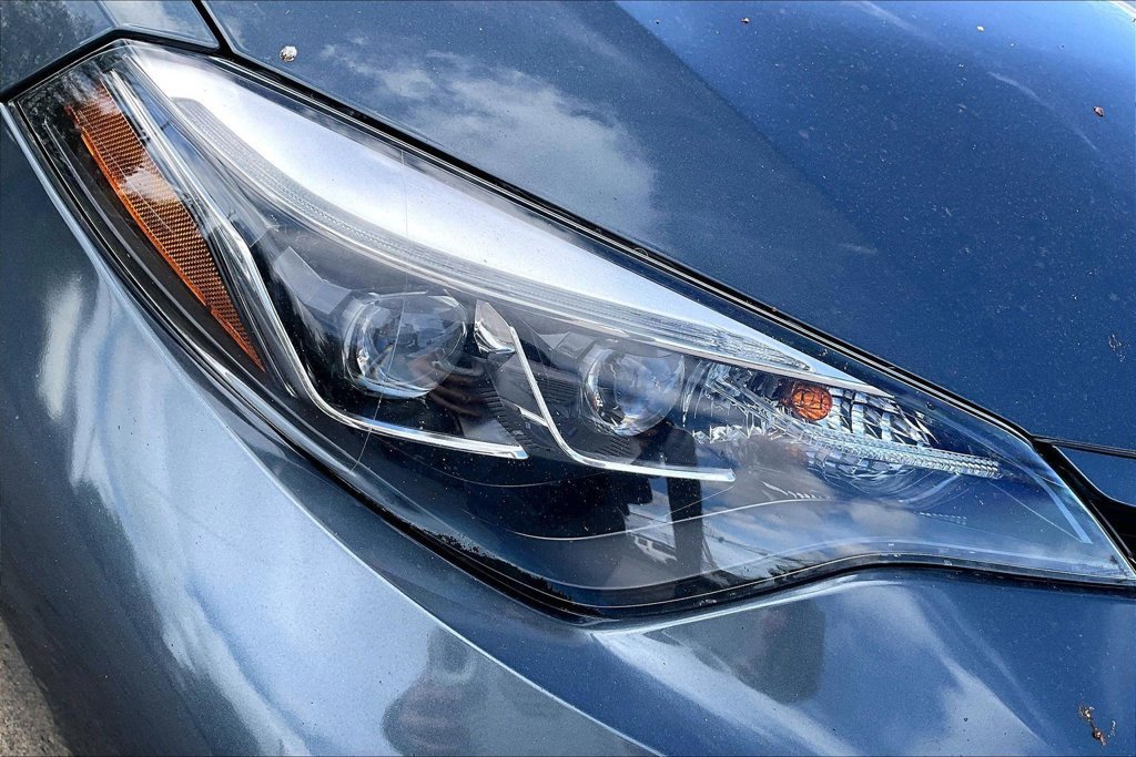 Used 2017 Toyota Corolla SE FWD image 26