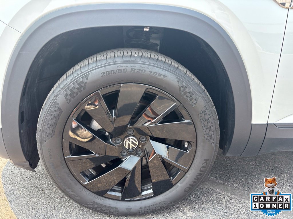 Used 2025 Volkswagen Atlas Cross Sport SE AWD/4WD image 9