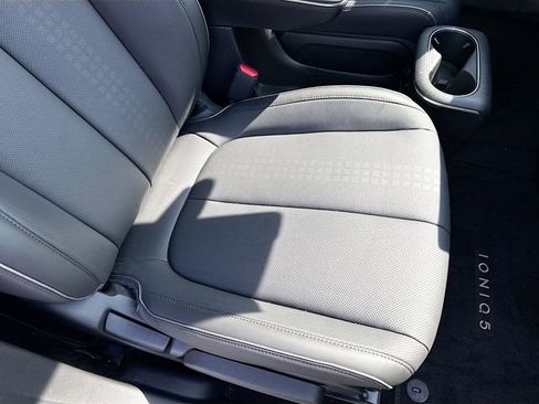 Certified 2023 Hyundai Ioniq 5 SEL image 4