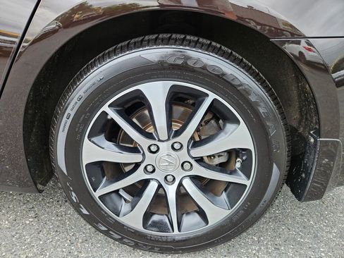 Used 2015 Acura TLX w/ Technology Package FWD image 8