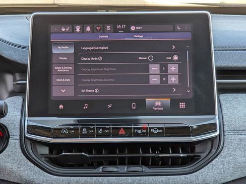 Used 2022 Jeep Compass Latitude w/ Convenience Group image 15