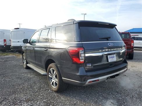 Used 2022 Ford Expedition Limited image 5
