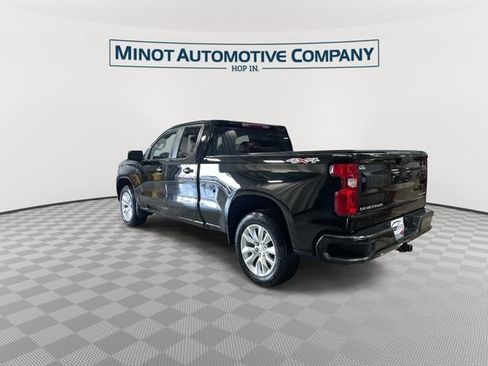 Used 2023 Chevrolet Silverado 1500 Custom AWD/4WD image 7