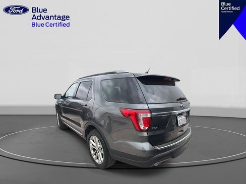Used 2018 Ford Explorer XLT w/ Equipment Group 202A FWD image 5