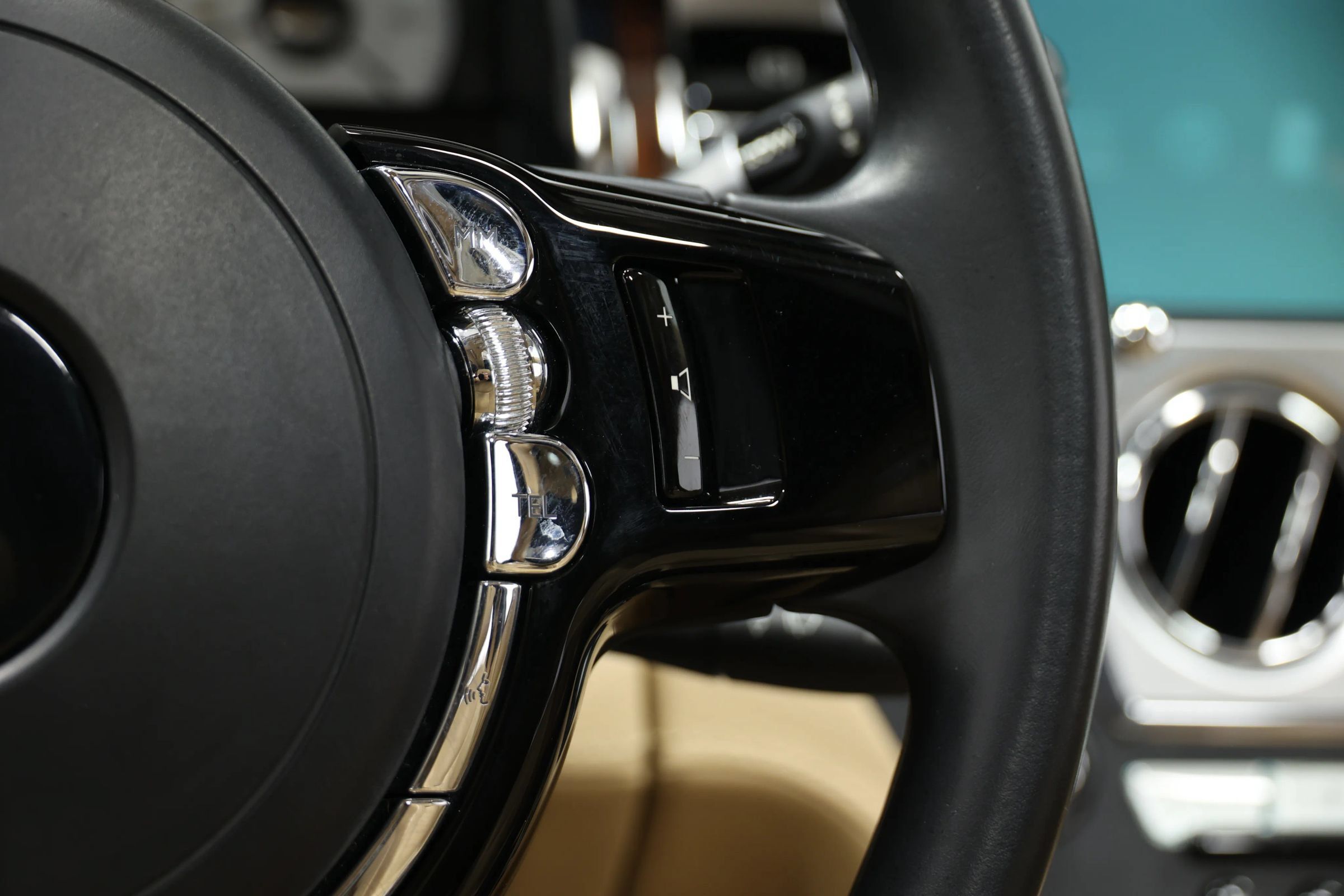Used 2015 Rolls-Royce Ghost RWD image 26
