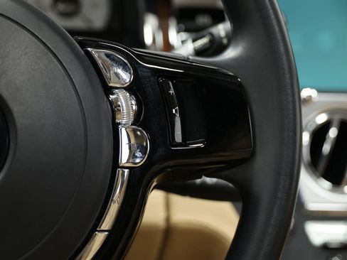 Used 2015 Rolls-Royce Ghost image 26