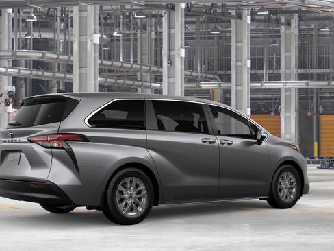 New 2026 Toyota Sienna LE image 10