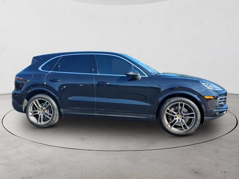 Used 2021 Porsche Cayenne w/ Premium Package Plus AWD/4WD image 4